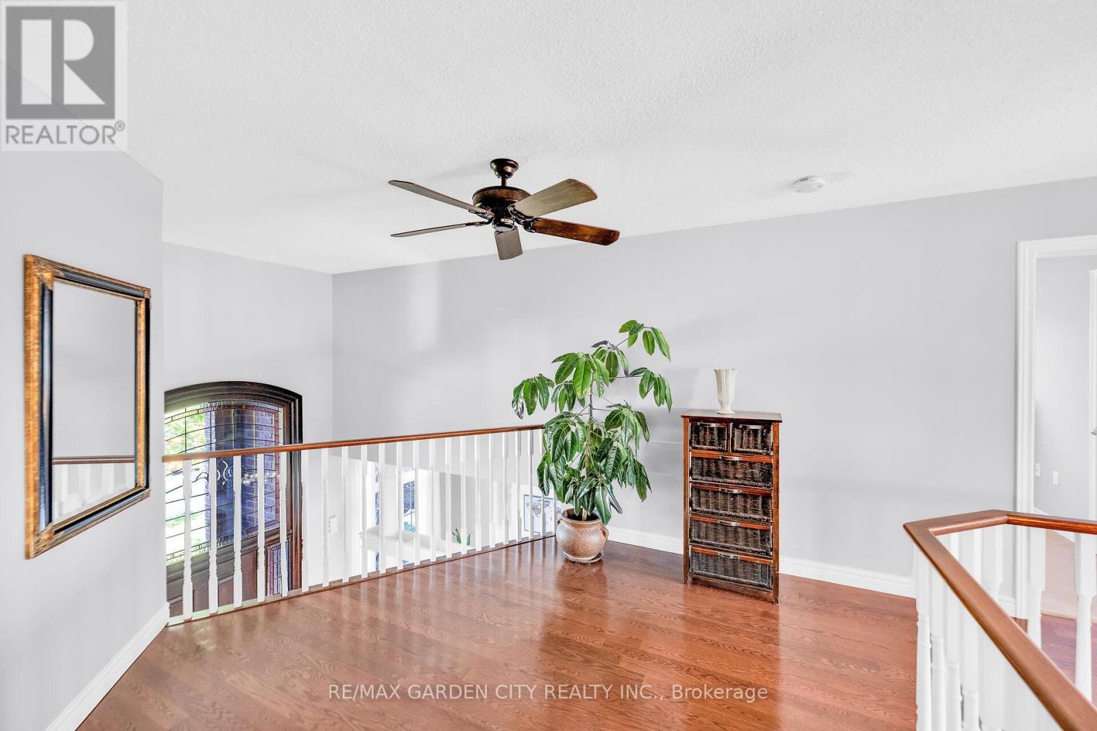 19 Golf Woods Drive, Grimsby (Grimsby East), Ontario  L3M 5P5 - Photo 22 - X12384845