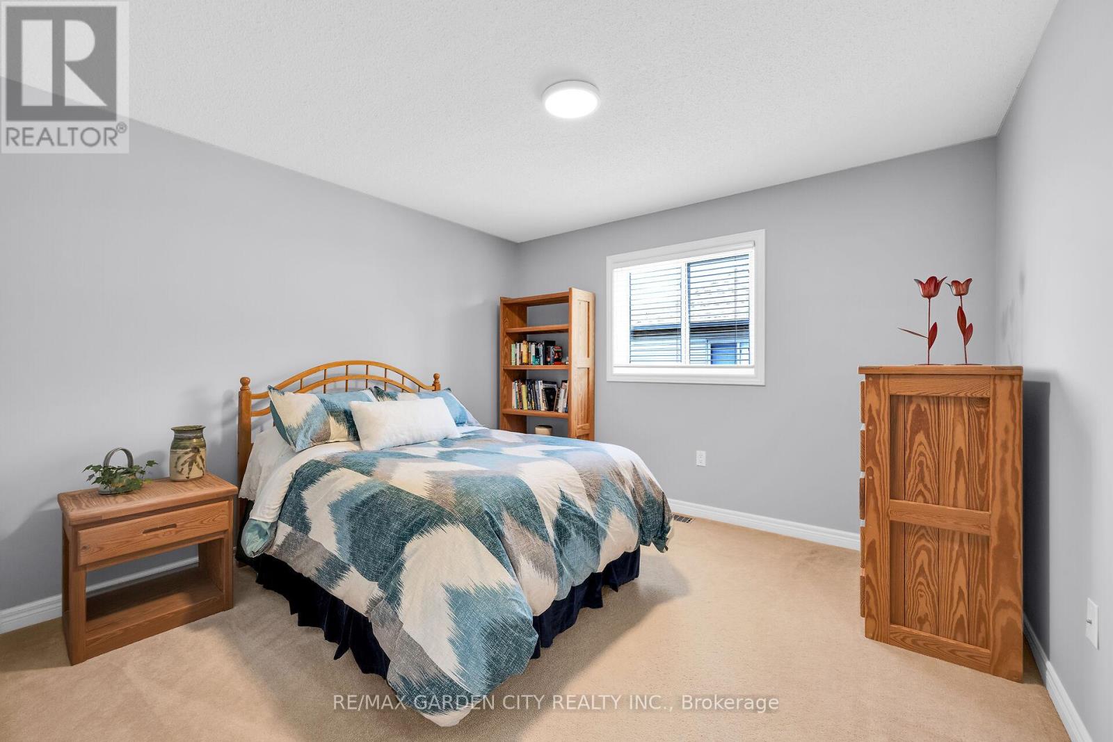 19 Golf Woods Drive, Grimsby (Grimsby East), Ontario  L3M 5P5 - Photo 32 - X12384845