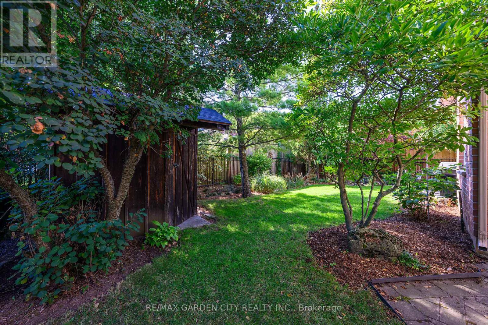 19 Golf Woods Drive, Grimsby (Grimsby East), Ontario  L3M 5P5 - Photo 35 - X12384845