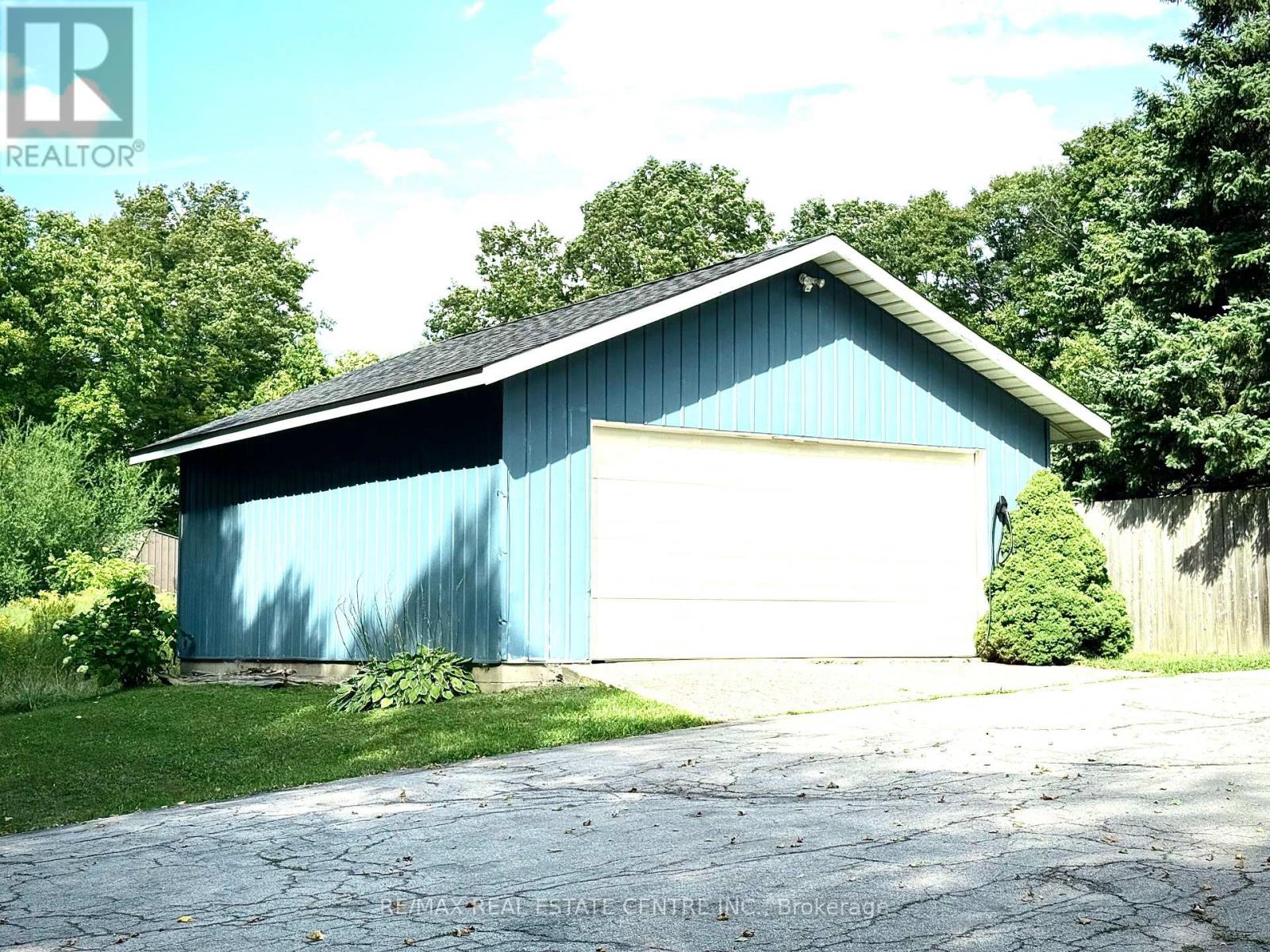 161 Inkerman Street, Grey Highlands, Ontario  N0C 1E0 - Photo 6 - X12384871