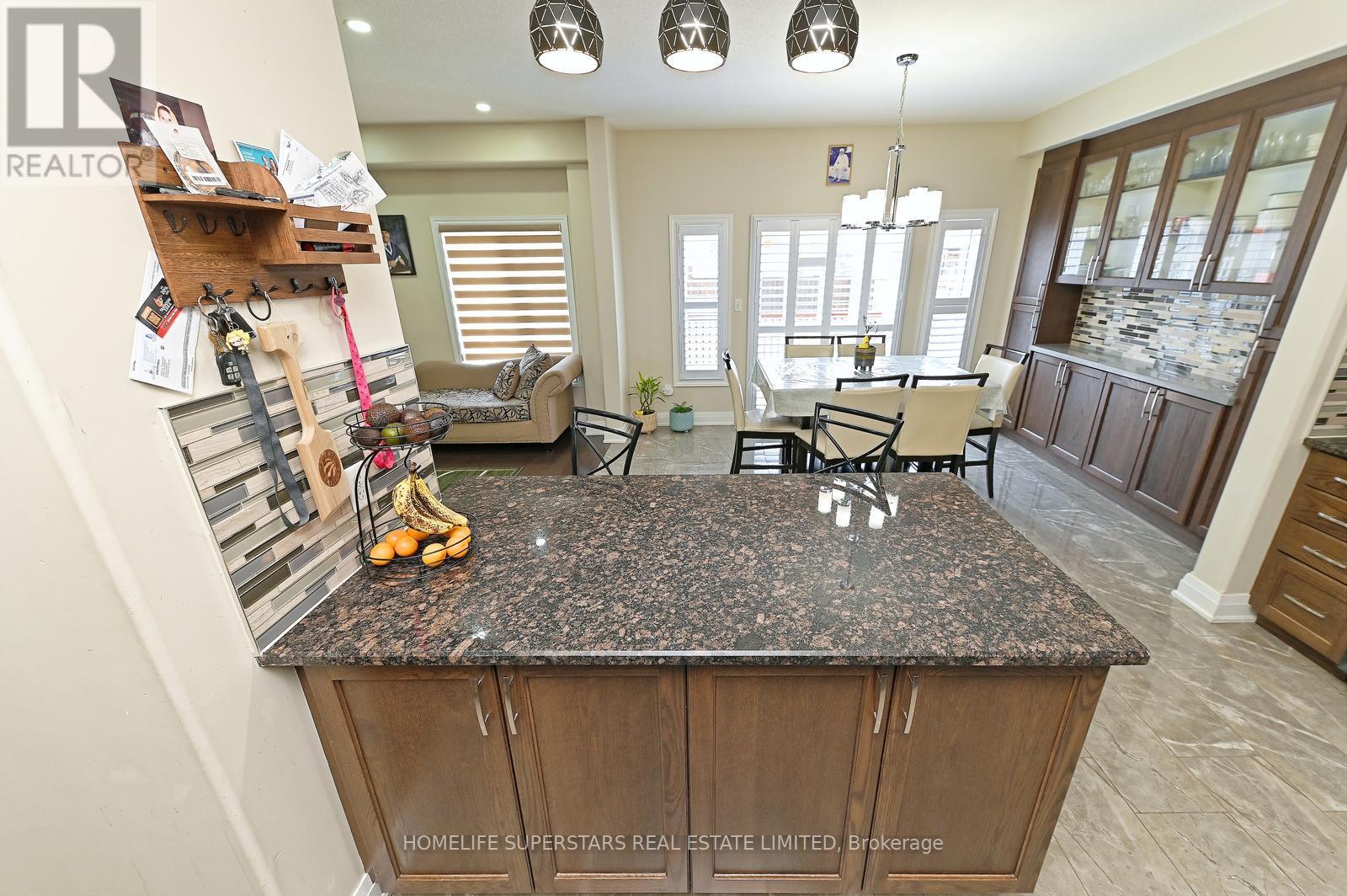 6 Wildflower Street, Kitchener, Ontario  N2P 0G7 - Photo 20 - X12384940