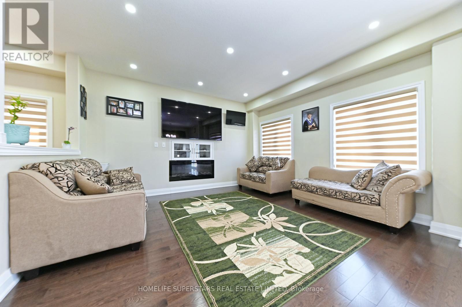 6 Wildflower Street, Kitchener, Ontario  N2P 0G7 - Photo 7 - X12384940
