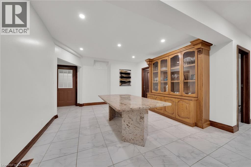 117 Christopher Drive, Hamilton, Ontario  L9B 1G6 - Photo 29 - 40766813