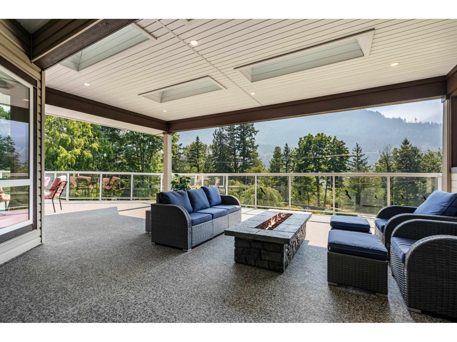 4360 Estate Drive, Chilliwack River Valley, Chilliwack, British Columbia  V2R 3B4 - Photo 4 - R3044125