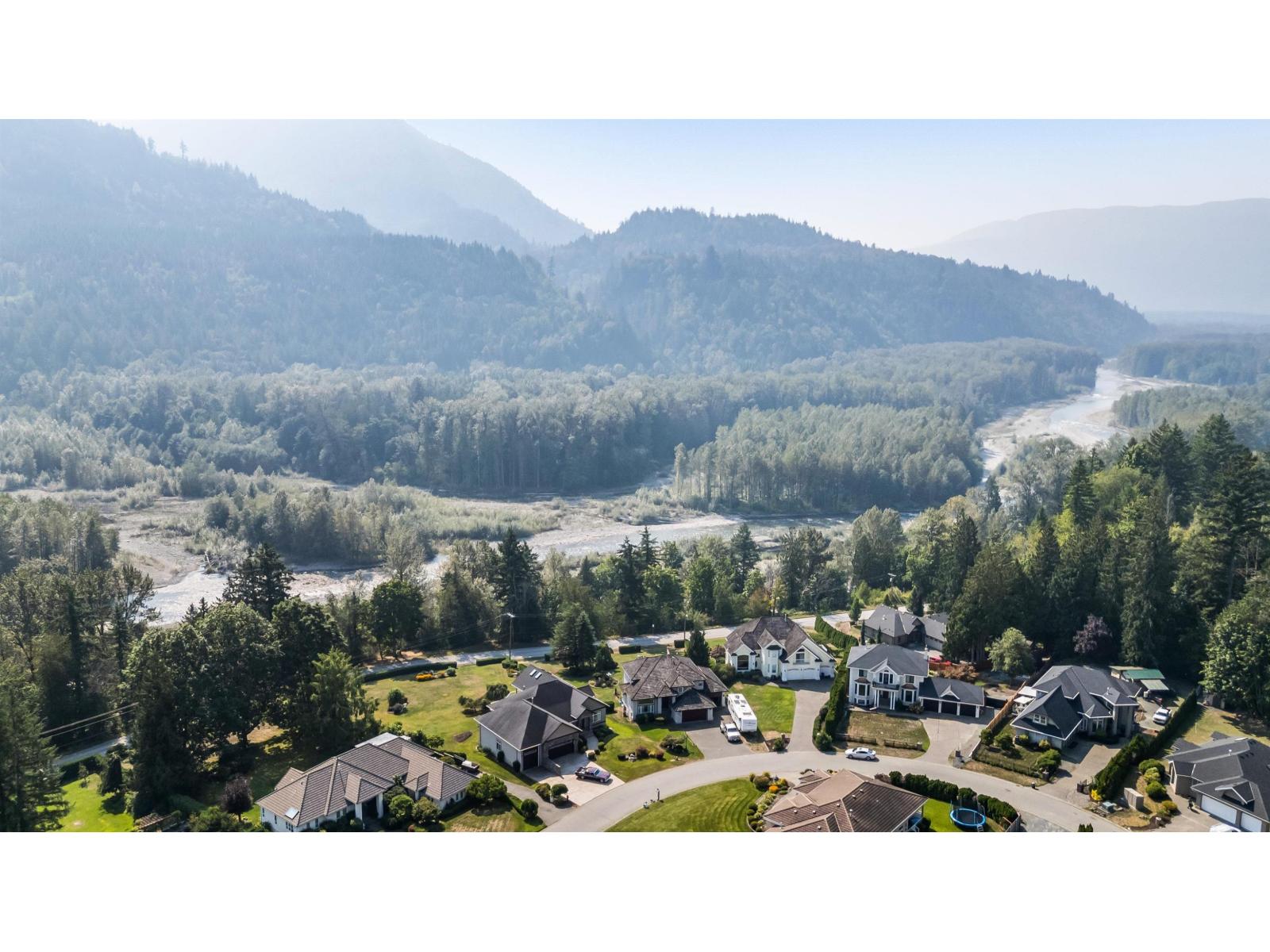 4360 Estate Drive, Chilliwack River Valley, Chilliwack, British Columbia  V2R 3B4 - Photo 6 - R3044125