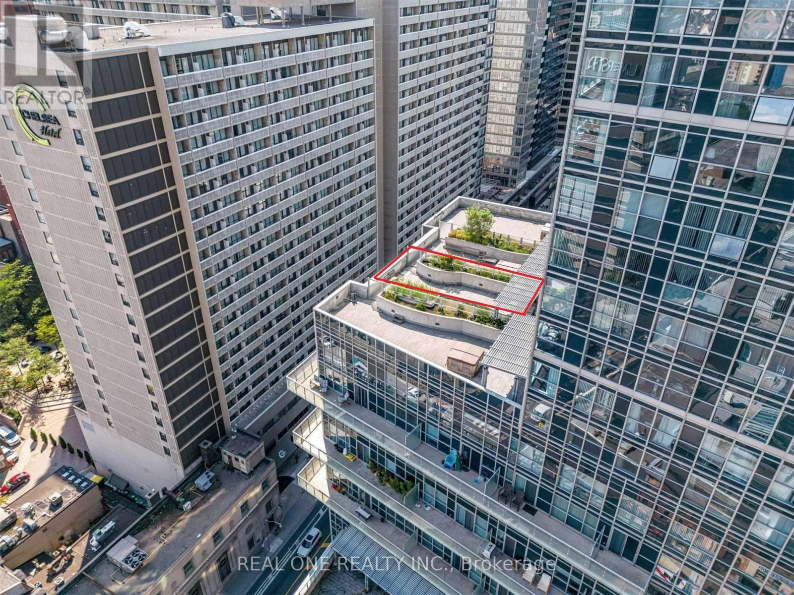 1408 - 386 Yonge Street, Toronto, Ontario  M5B 0A5 - Photo 1 - C12384987