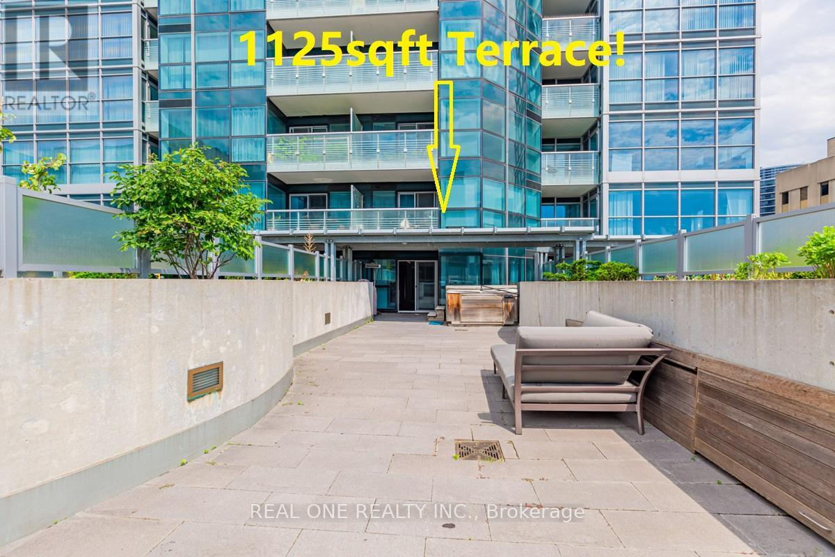 1408 - 386 Yonge Street, Toronto, Ontario  M5B 0A5 - Photo 3 - C12384987