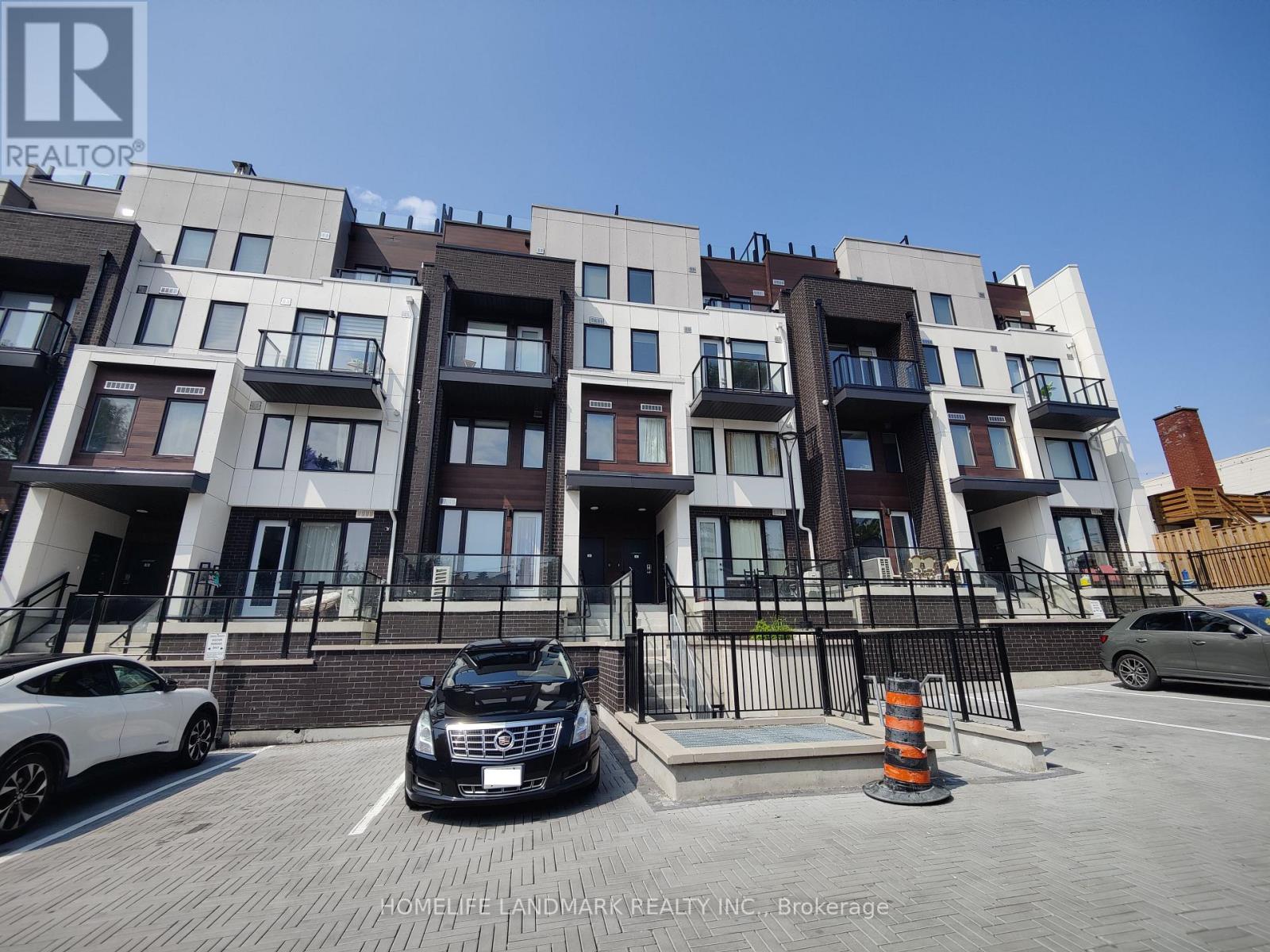 6 - 1479 O'connor Drive, Toronto (O'connor-Parkview), Ontario  M4B 0A7 - Photo 4 - E12385001