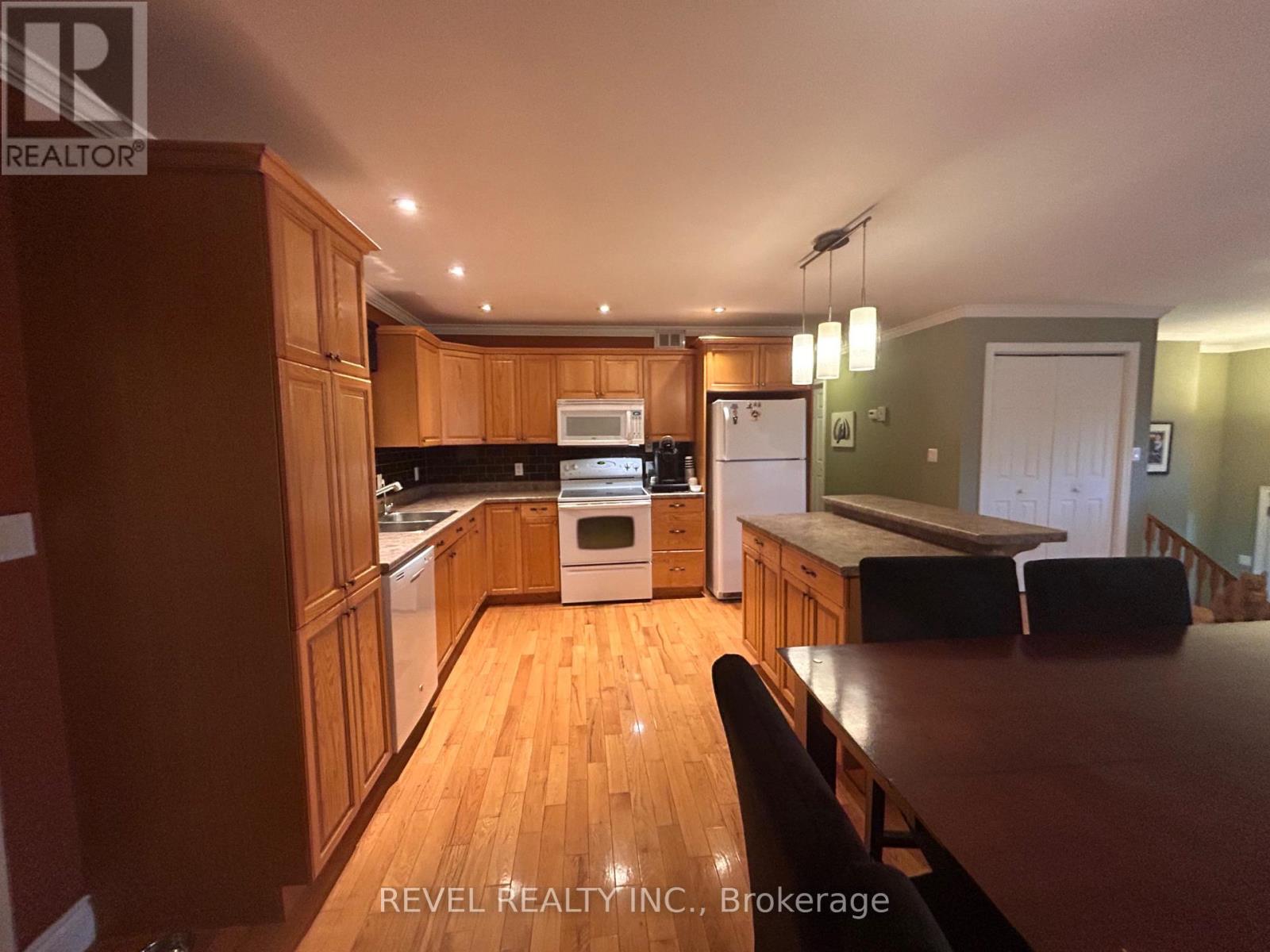 354 Seventeenth Avenue, Cochrane, Ontario  P0L 1C0 - Photo 15 - T12385061