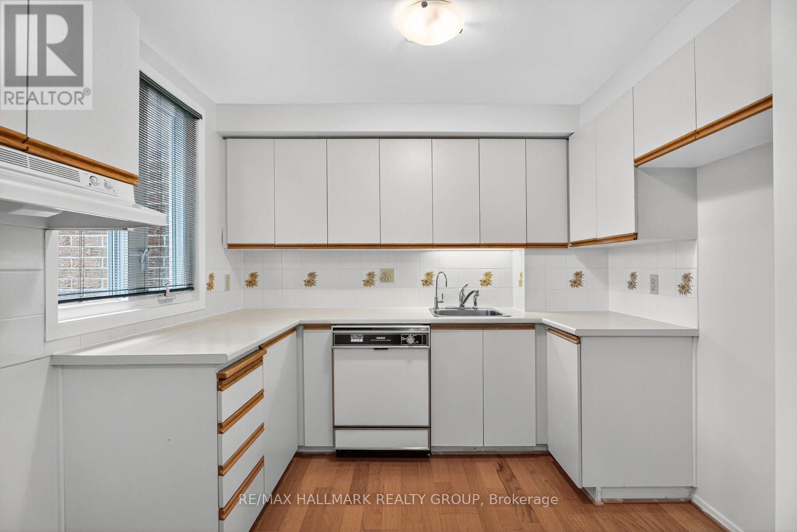 B - 6746 Jeanne Darc Boulevard, Ottawa, Ontario  K1C 6E9 - Photo 19 - X12385075