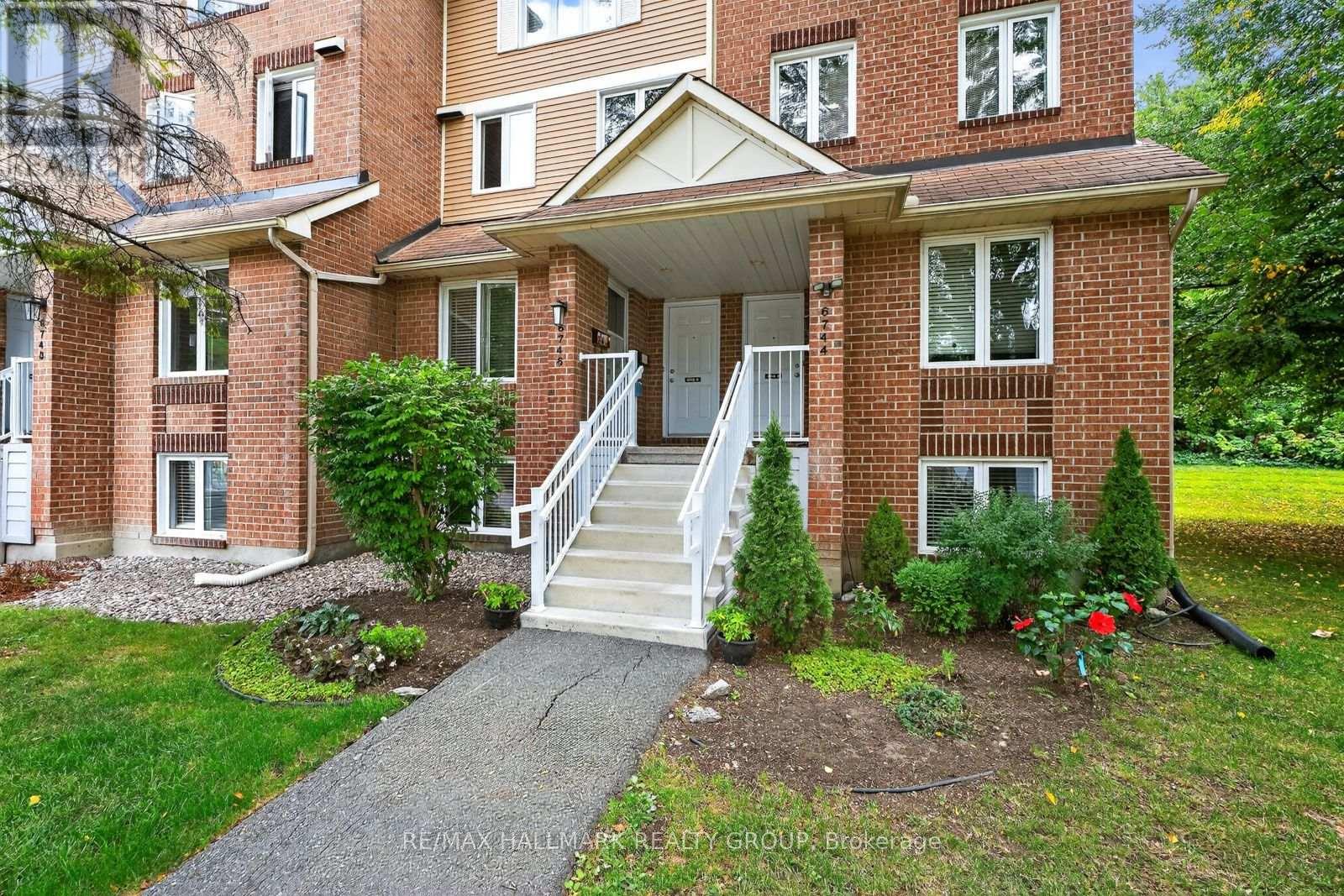 B - 6746 Jeanne Darc Boulevard, Ottawa, Ontario  K1C 6E9 - Photo 5 - X12385075