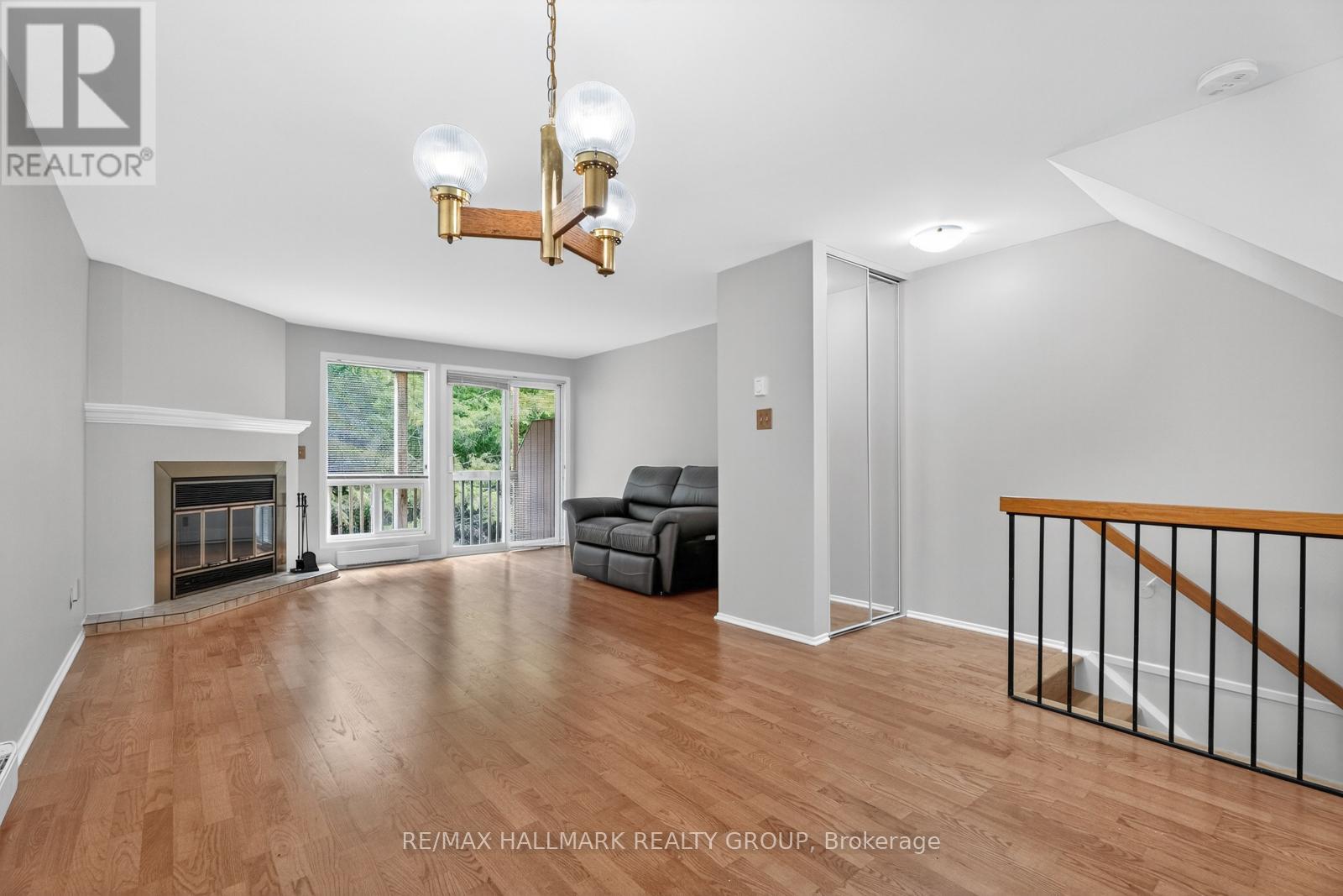 B - 6746 Jeanne Darc Boulevard, Ottawa, Ontario  K1C 6E9 - Photo 9 - X12385075