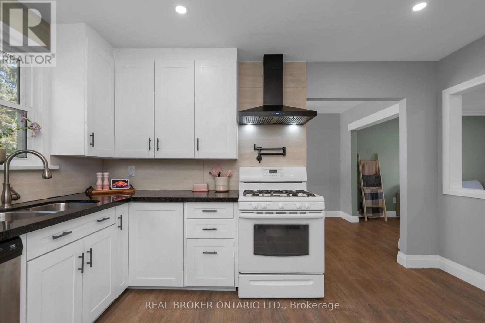 7978 Main Street N, Adjala-Tosorontio (Everett), Ontario  L0M 1J0 - Photo 11 - N12385018