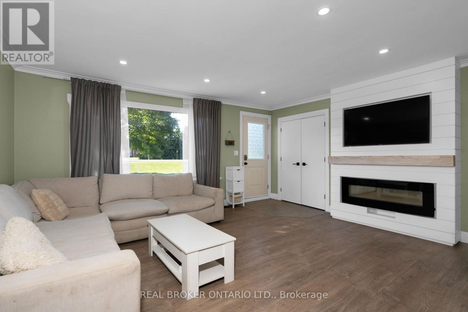 7978 Main Street N, Adjala-Tosorontio (Everett), Ontario  L0M 1J0 - Photo 5 - N12385018