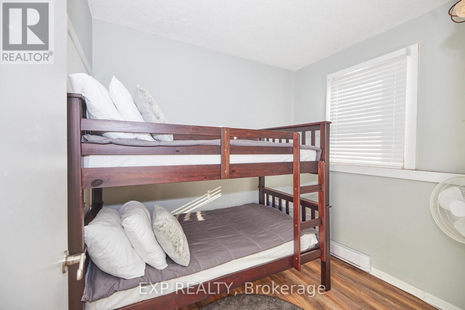1 - 4675 Queen Street, Niagara Falls, Ontario  L2E 2L9 - Photo 13 - X12385120