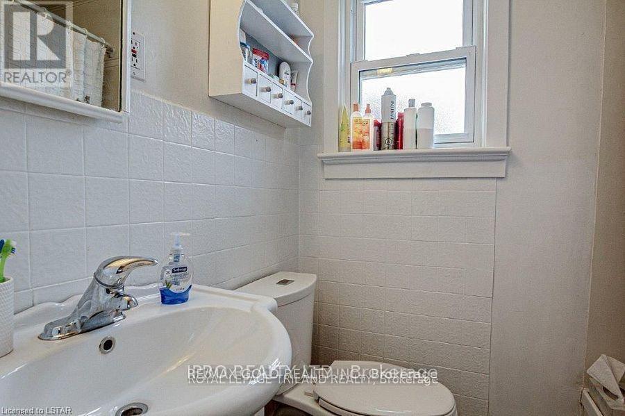 332 Colborne Street, Central Elgin, Ontario  N5L 1B3 - Photo 18 - X12363317