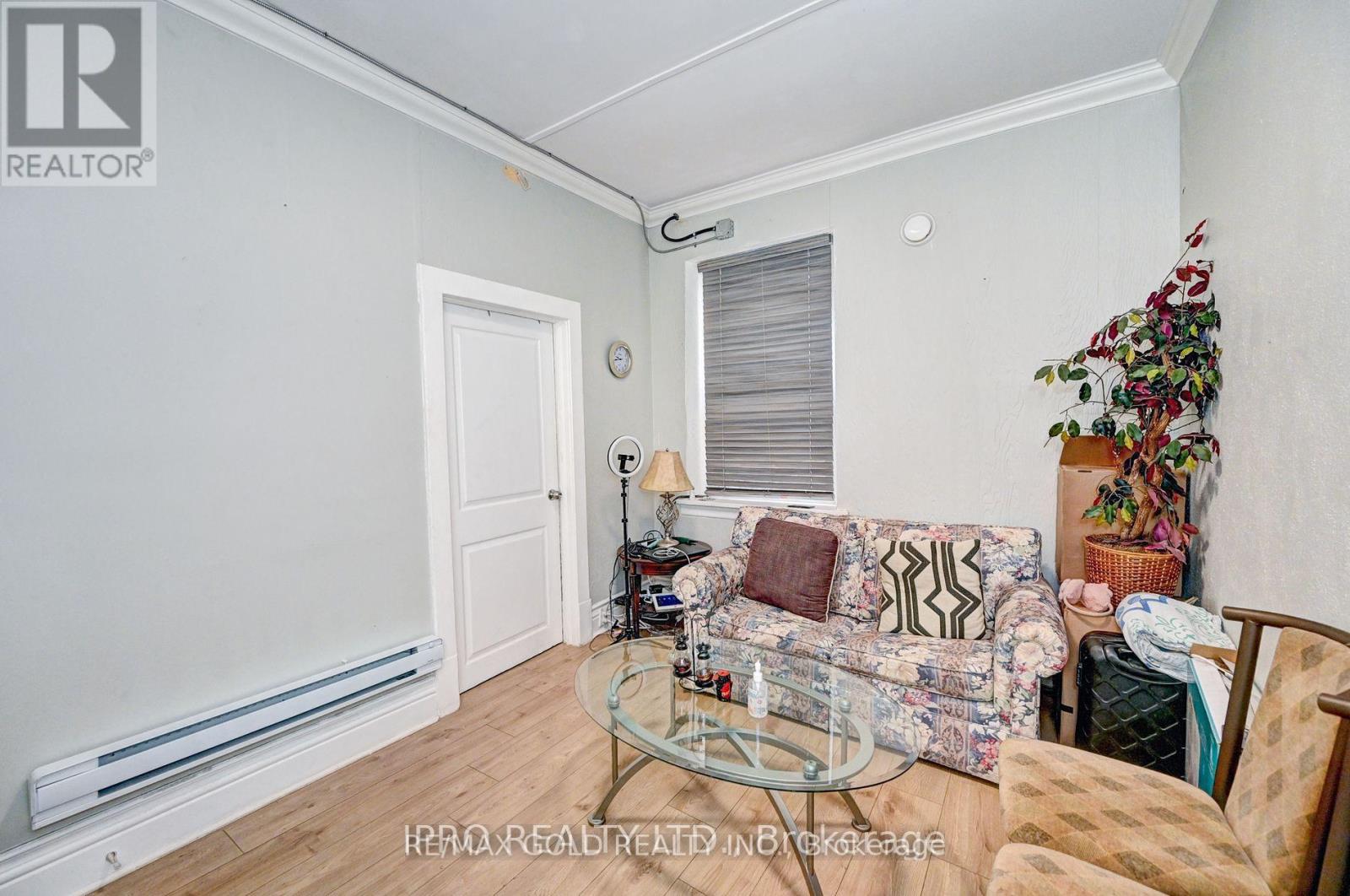 15 Ainslie Street N, Cambridge, Ontario  N1R 3J3 - Photo 37 - X12362953
