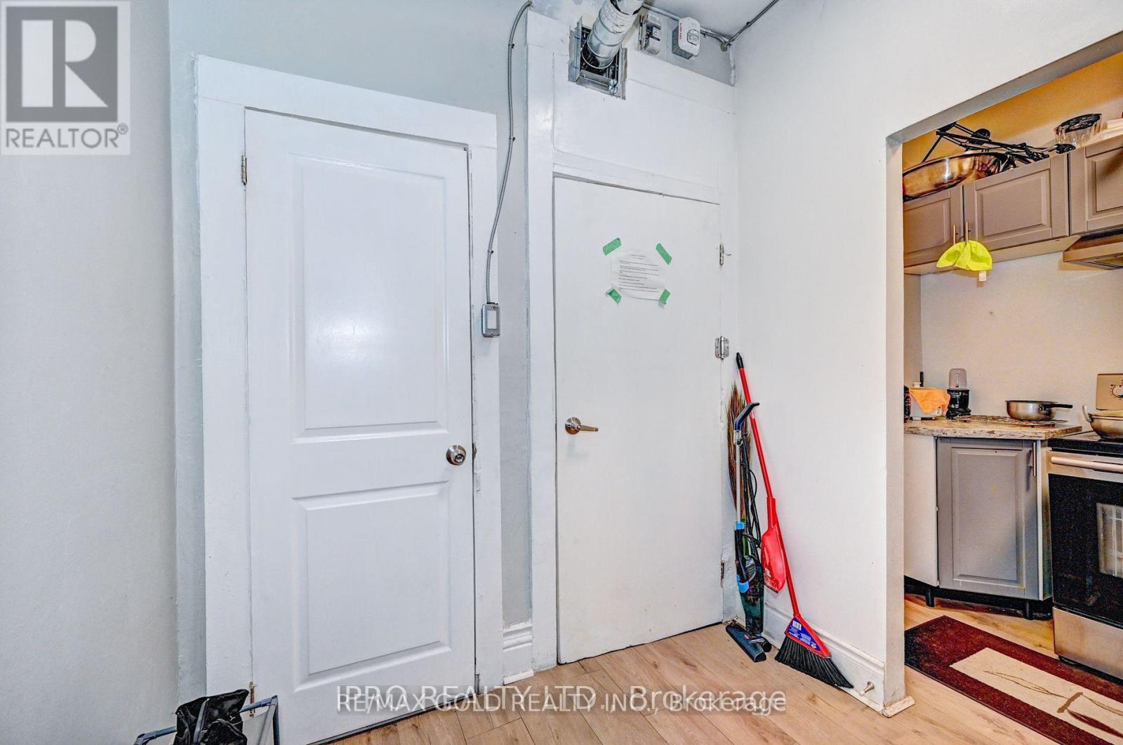 15 Ainslie Street N, Cambridge, Ontario  N1R 3J3 - Photo 28 - X12362953