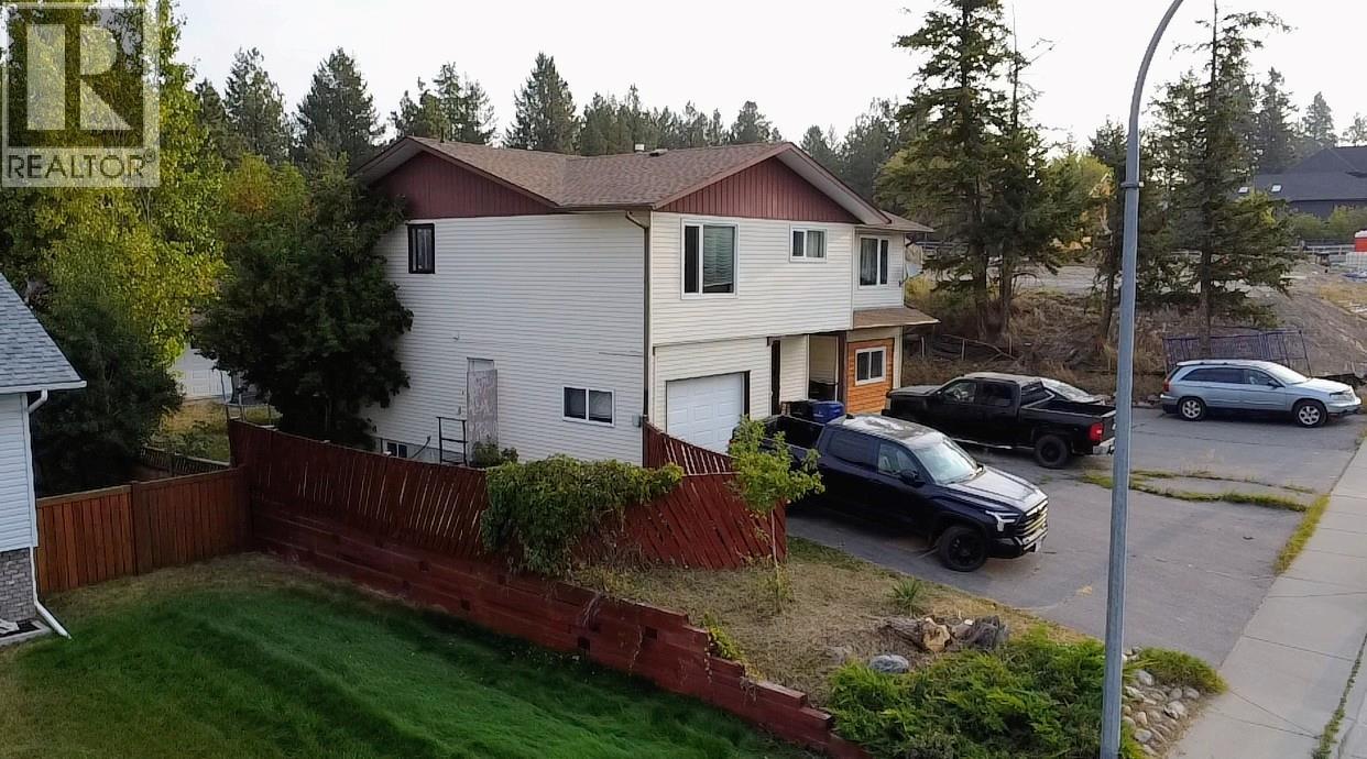 20 11th Street S, Cranbrook, British Columbia  V1C 5P7 - Photo 1 - 10361750