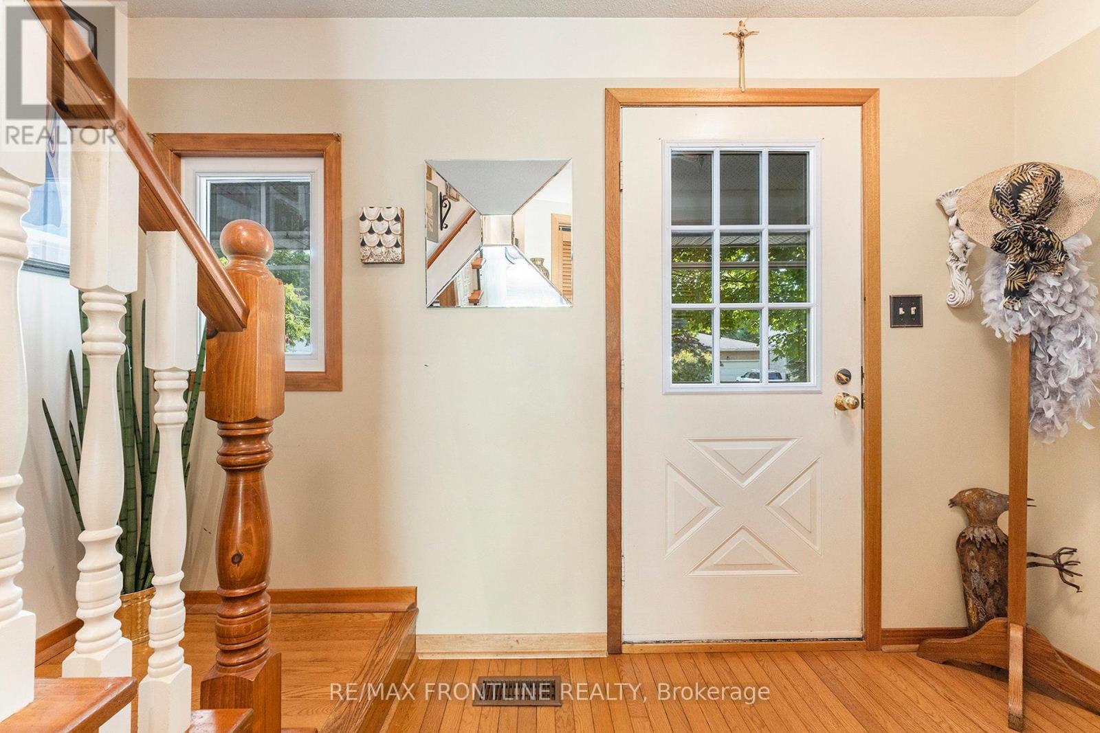 5 Ridgeview Place, Perth, Ontario  K7H 3L1 - Photo 6 - X12385082