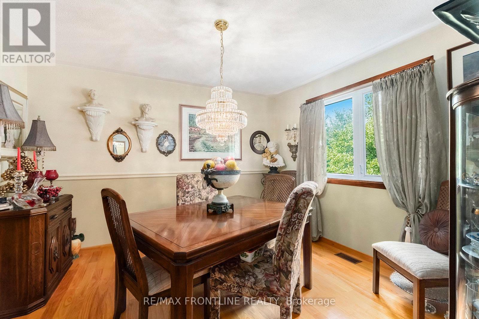 5 Ridgeview Place, Perth, Ontario  K7H 3L1 - Photo 8 - X12385082