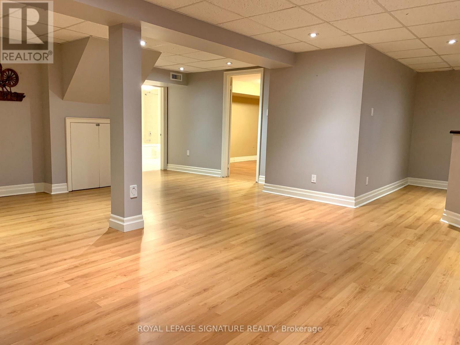 51 Blyth Street, Richmond Hill, Ontario  L4E 2W7 - Photo 3 - N12384643