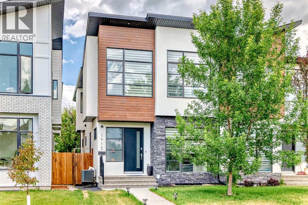 1912 23 Avenue Nw, Calgary, Alberta  T2M 1V8 - Photo 1 - A2237765