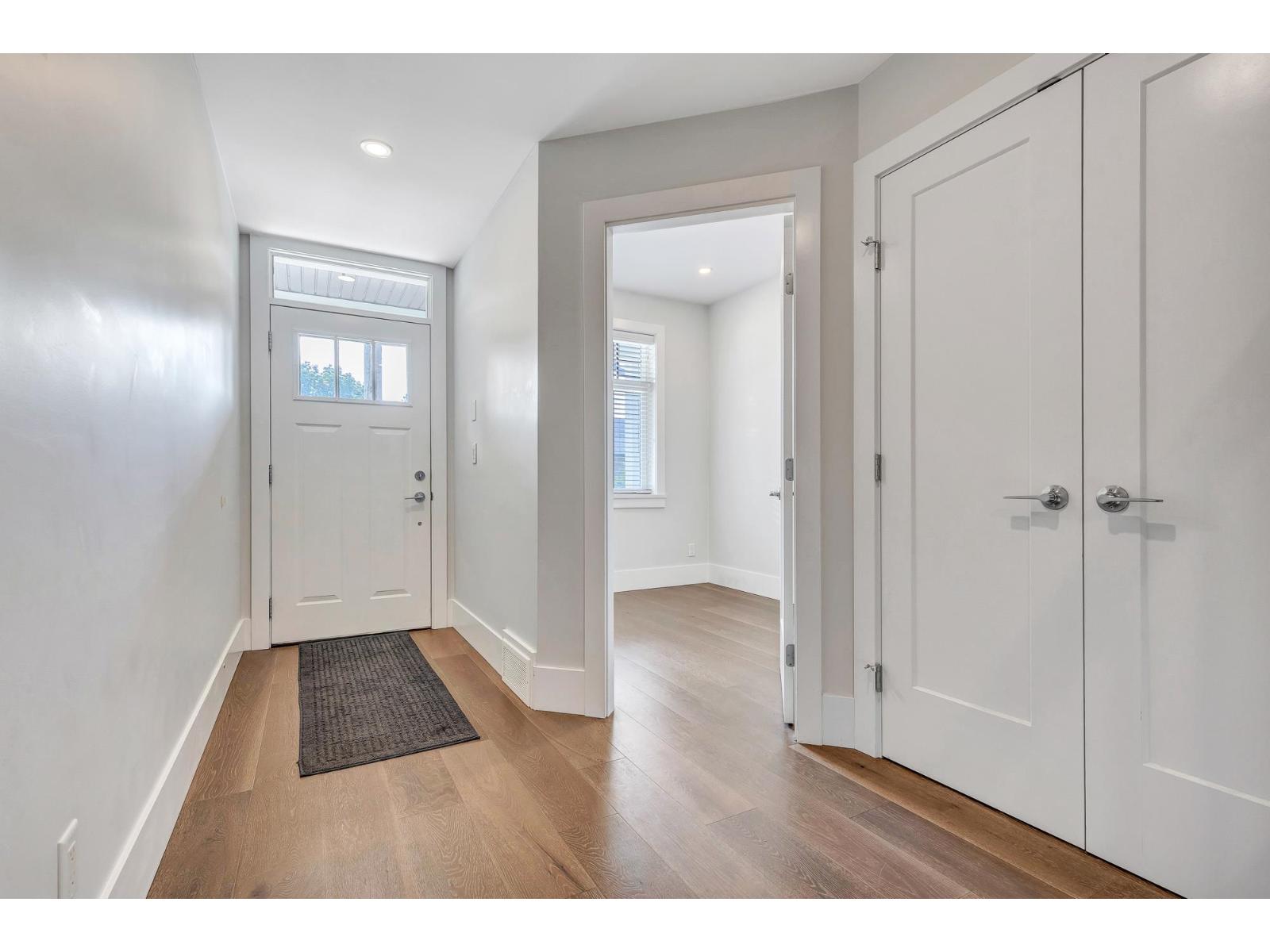 Property at 34645 3RD AVENUE image 4