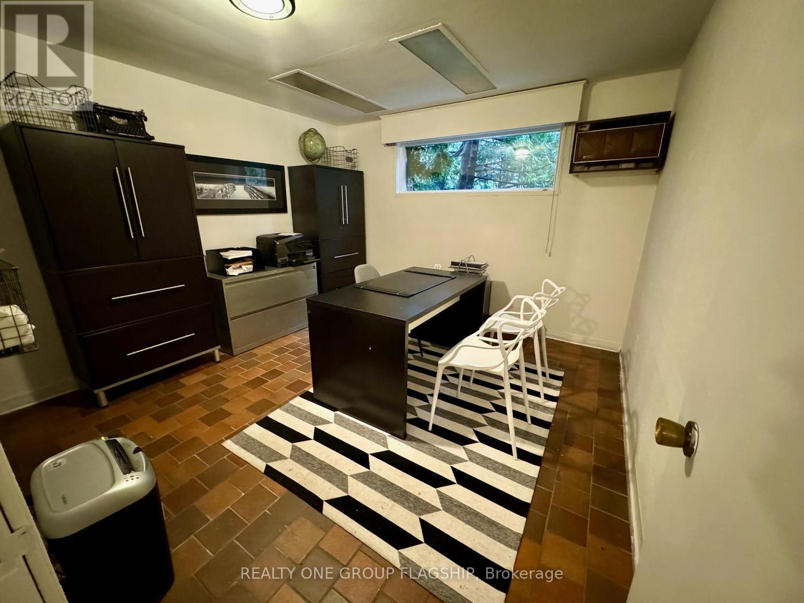 1379 Clarkson Road N, Mississauga, Ontario  L5J 2W6 - Photo 23 - W12382952