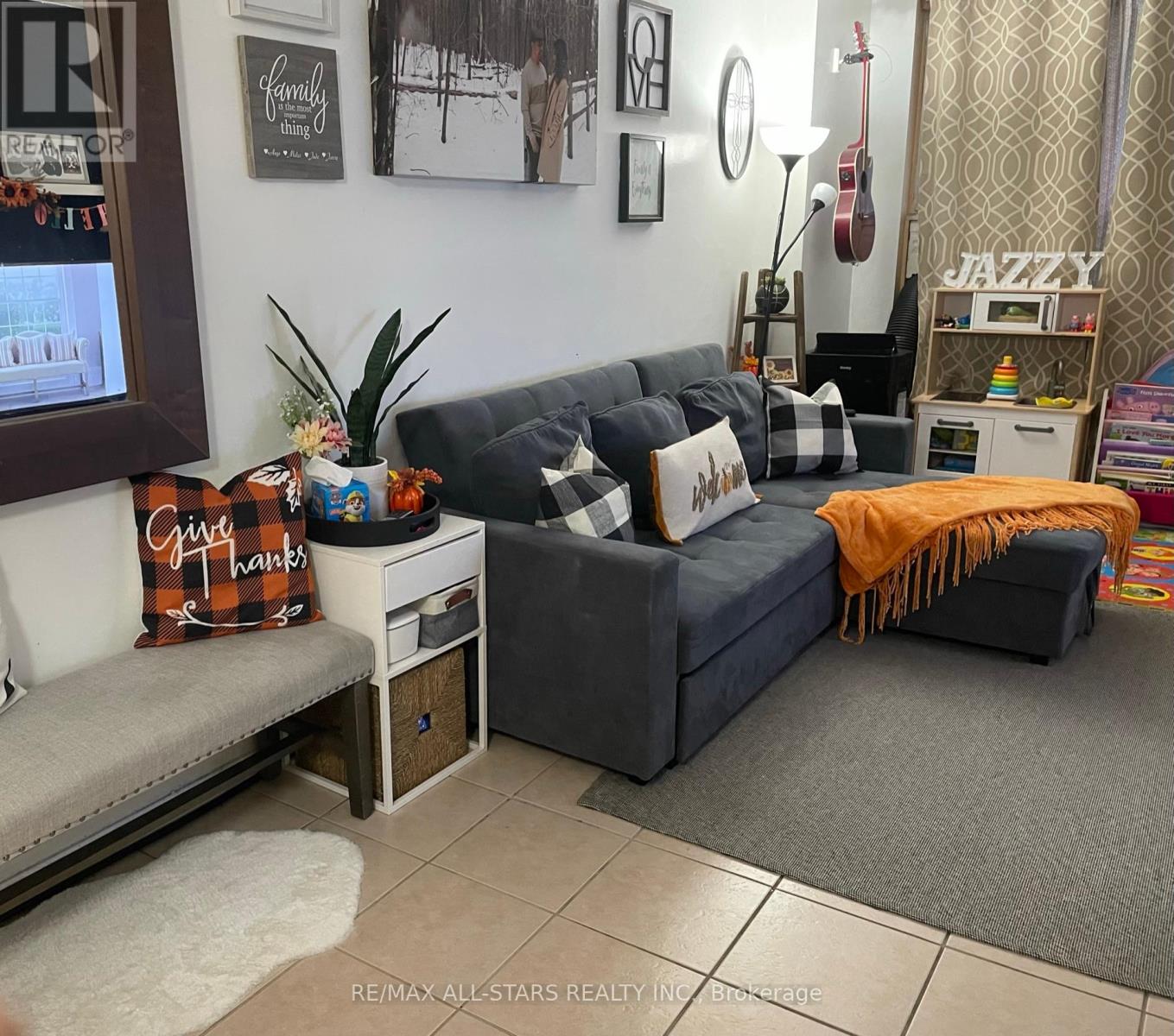 109 - 200 Lotherton Pathway, Toronto (Yorkdale-Glen Park), Ontario  M6B 2G8 - Photo 4 - W12360096