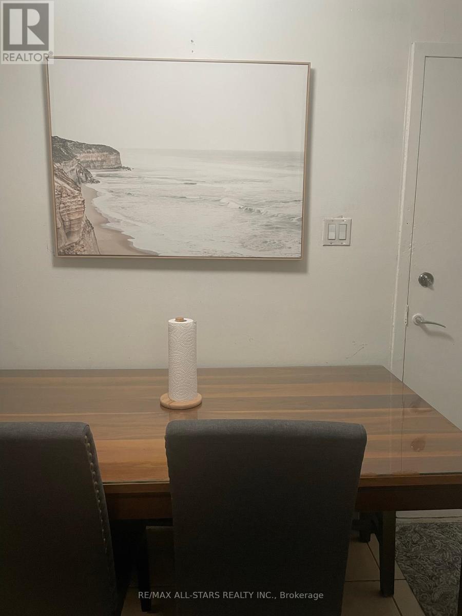 109 - 200 Lotherton Pathway, Toronto (Yorkdale-Glen Park), Ontario  M6B 2G8 - Photo 18 - W12360096