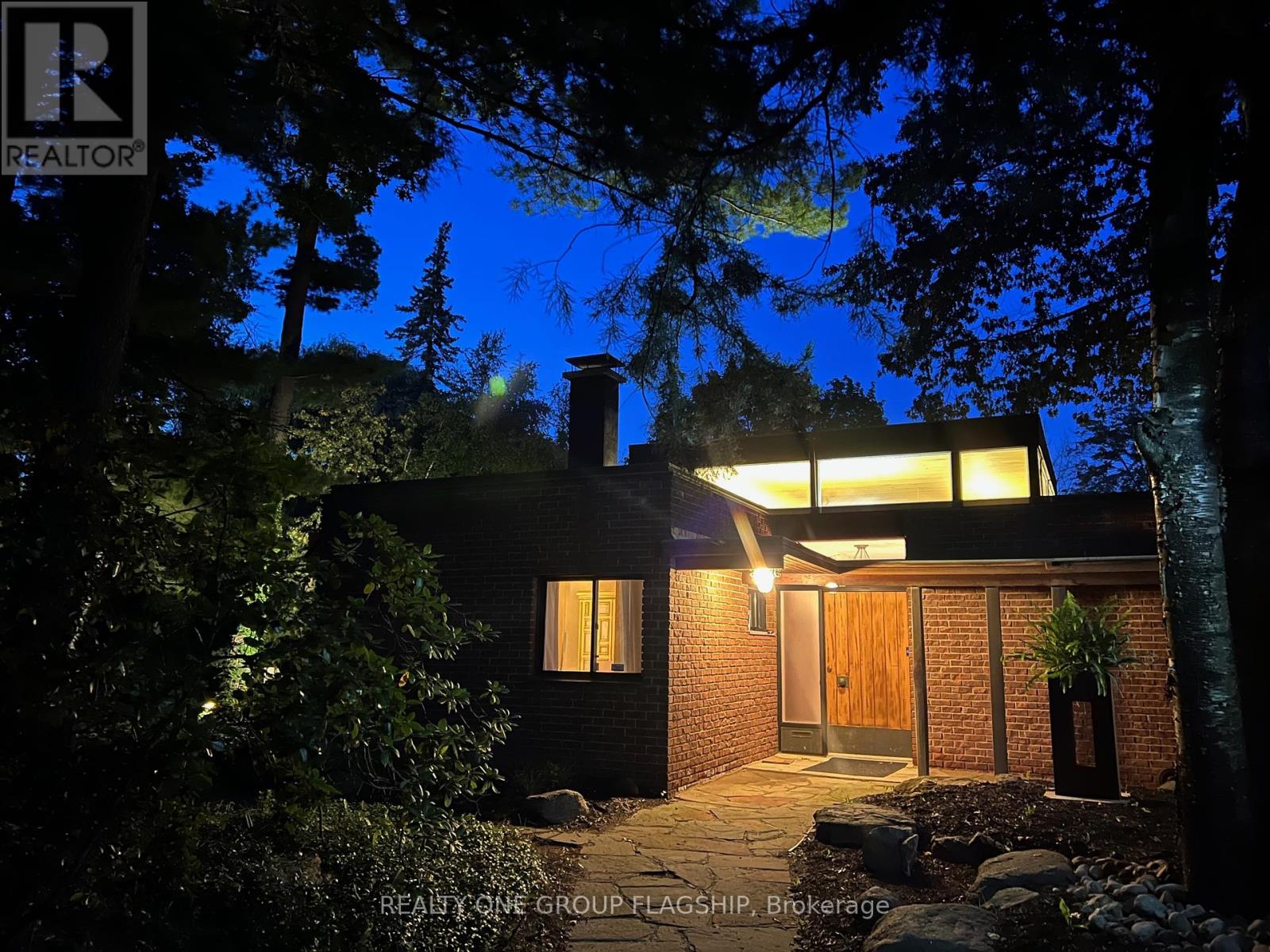 1379 Clarkson Road N, Mississauga, Ontario  L5J 2W6 - Photo 30 - W12382952