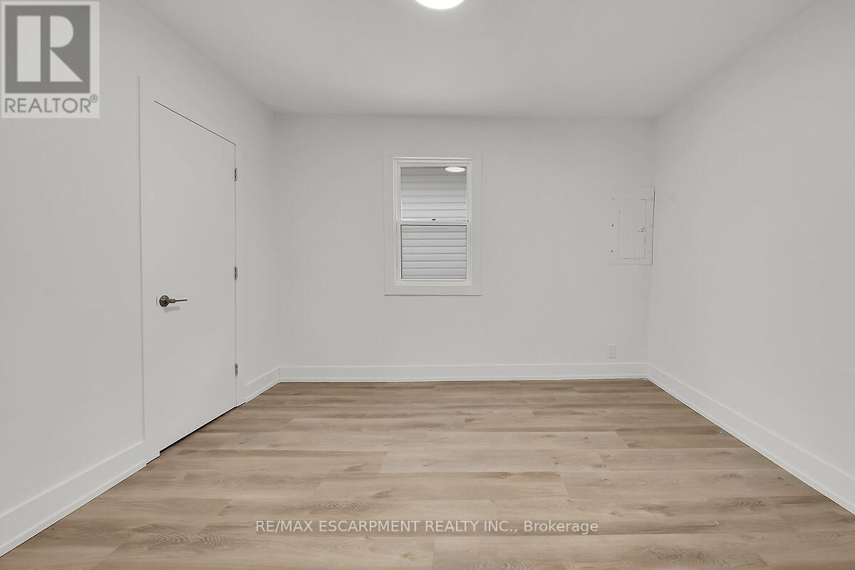 34 Rykert Street, St. Catharines (Western Hill), Ontario  L2S 1Z1 - Photo 12 - X12384977