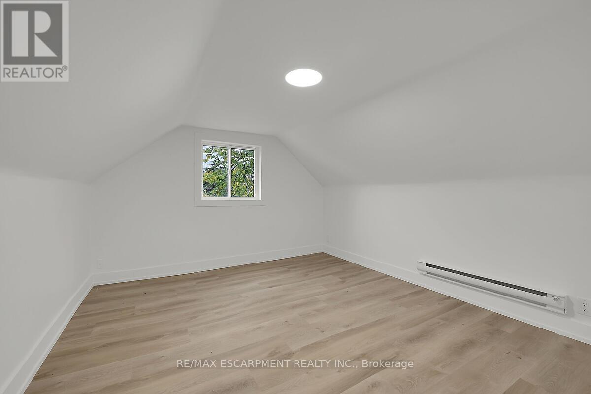 34 Rykert Street, St. Catharines (Western Hill), Ontario  L2S 1Z1 - Photo 20 - X12384977