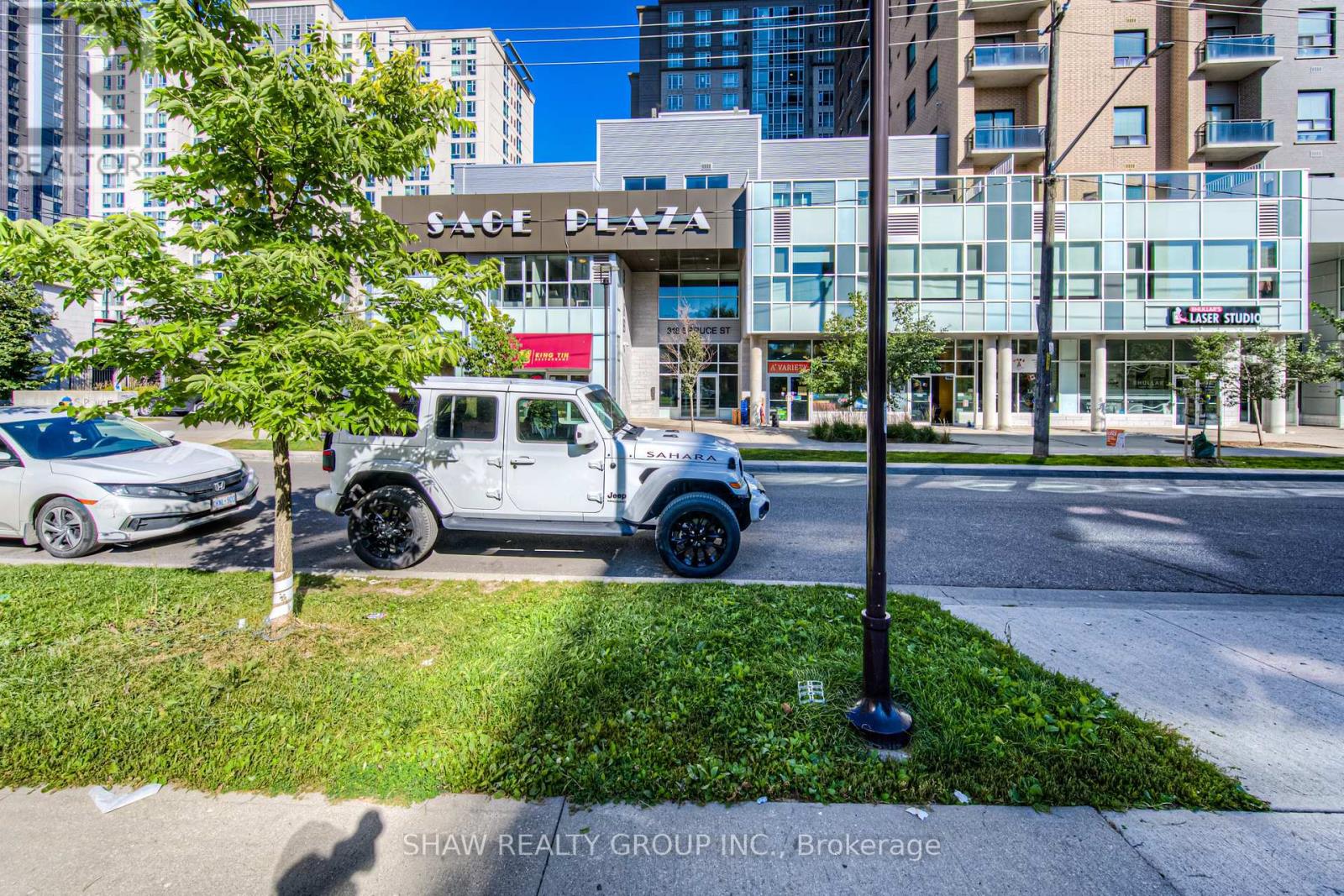 1203 - 318 Spruce Street, Waterloo, Ontario  N2L 3M7 - Photo 2 - X12385002