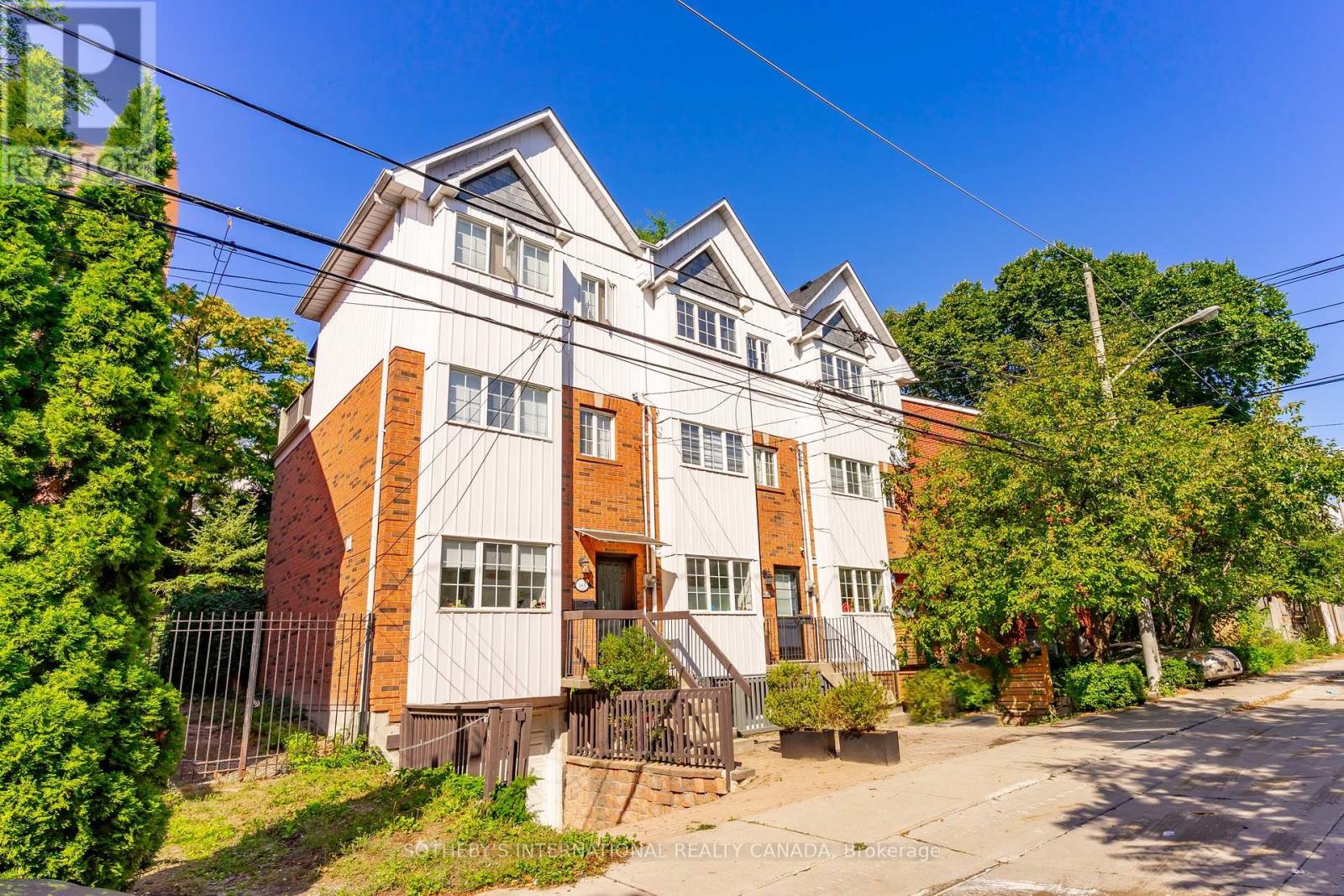 58a Poulett Street, Toronto, Ontario  M5A 1Z5 - Photo 1 - C12382887