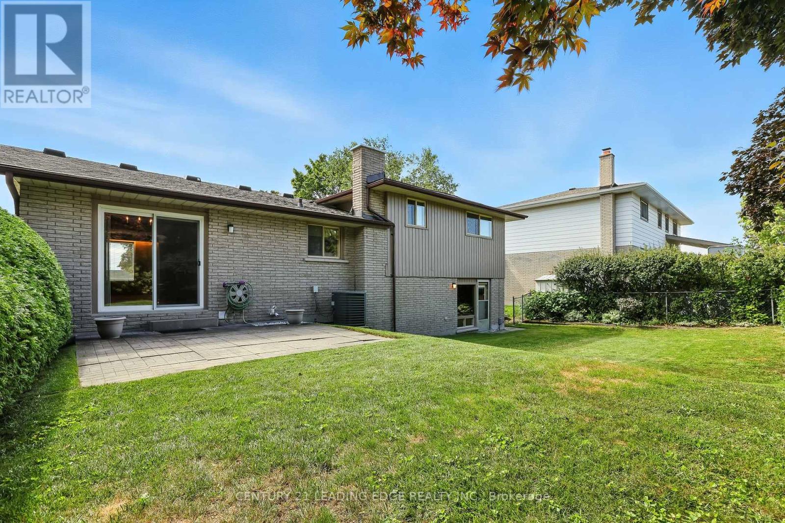 154 Switzer Drive, Oshawa (Centennial), Ontario  L1G 3J7 - Photo 41 - E12384245