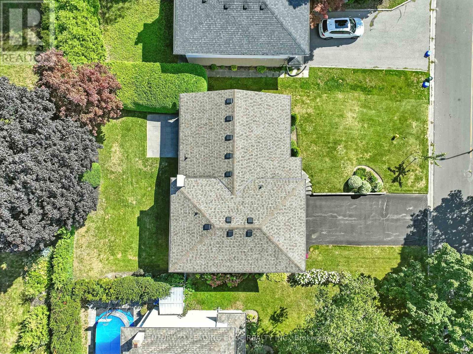 154 Switzer Drive, Oshawa (Centennial), Ontario  L1G 3J7 - Photo 46 - E12384245