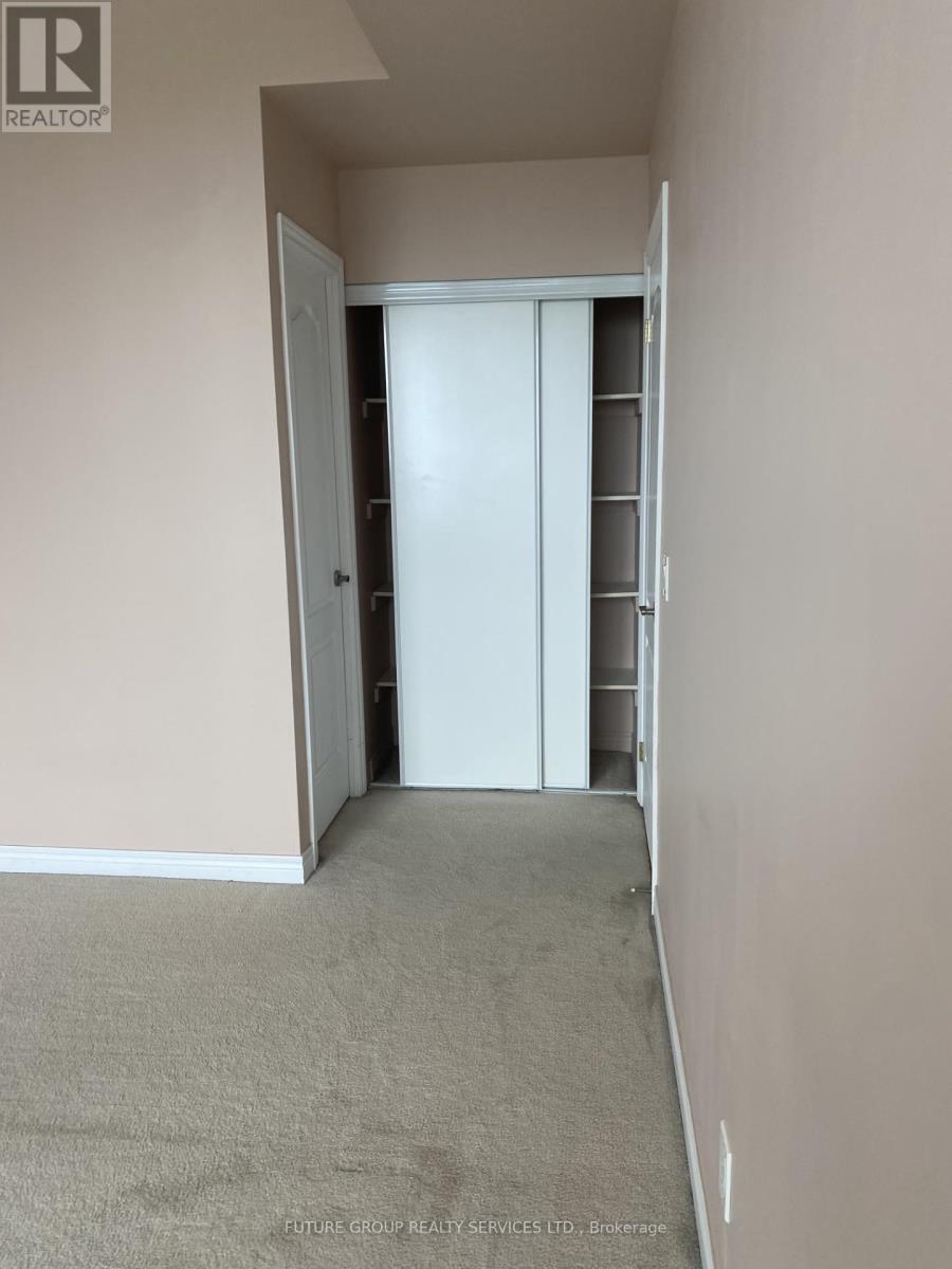 1408 - 60 Disera Drive, Vaughan (Beverley Glen), Ontario  L4J 9G1 - Photo 12 - N12382371