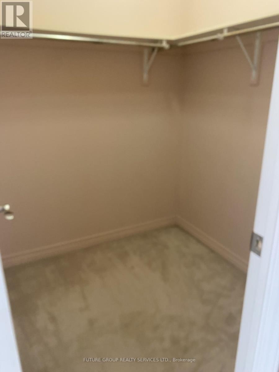 1408 - 60 Disera Drive, Vaughan (Beverley Glen), Ontario  L4J 9G1 - Photo 11 - N12382371