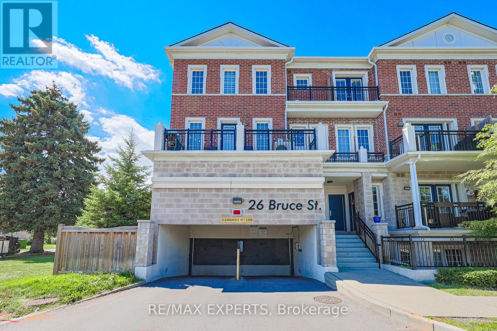 Property at B11 - 26 BRUCE STREET W image 2
