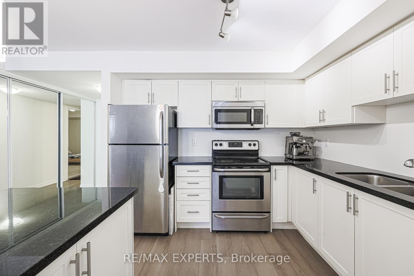 B11 - 26 Bruce Street W, Vaughan, Ontario  L4L 0H4 - Photo 13 - N12384668