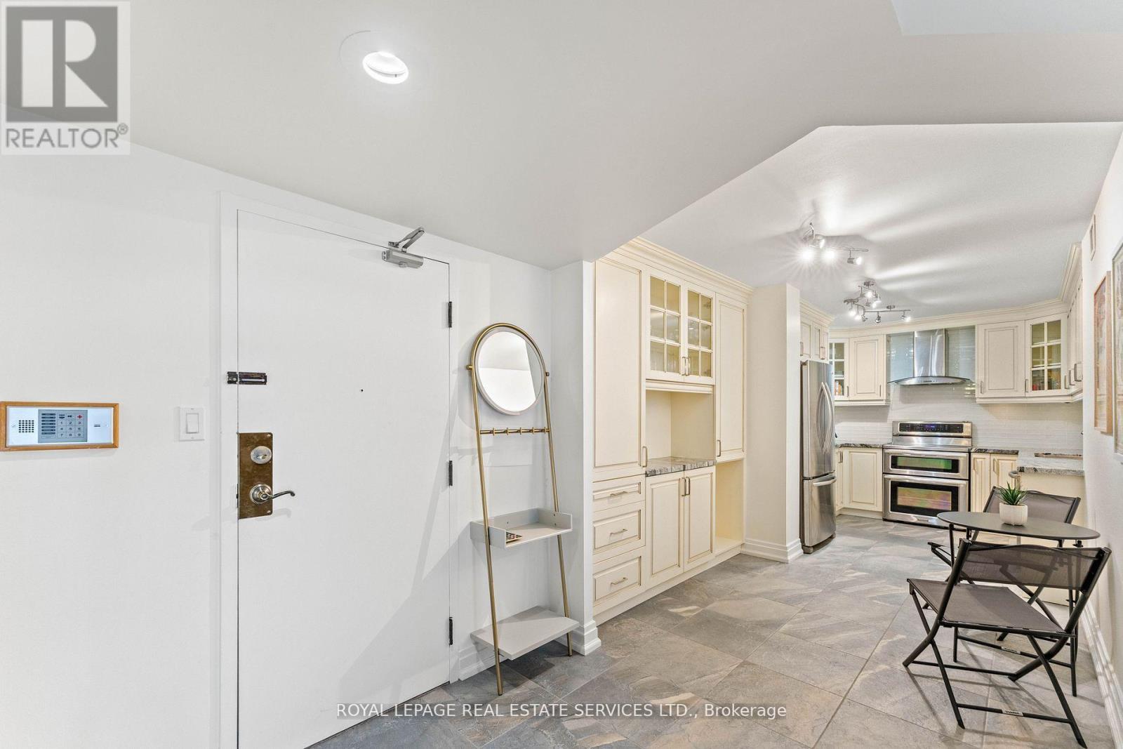 1711 - 5444 Yonge Street, Toronto, Ontario  M2N 6J4 - Photo 6 - C12385123