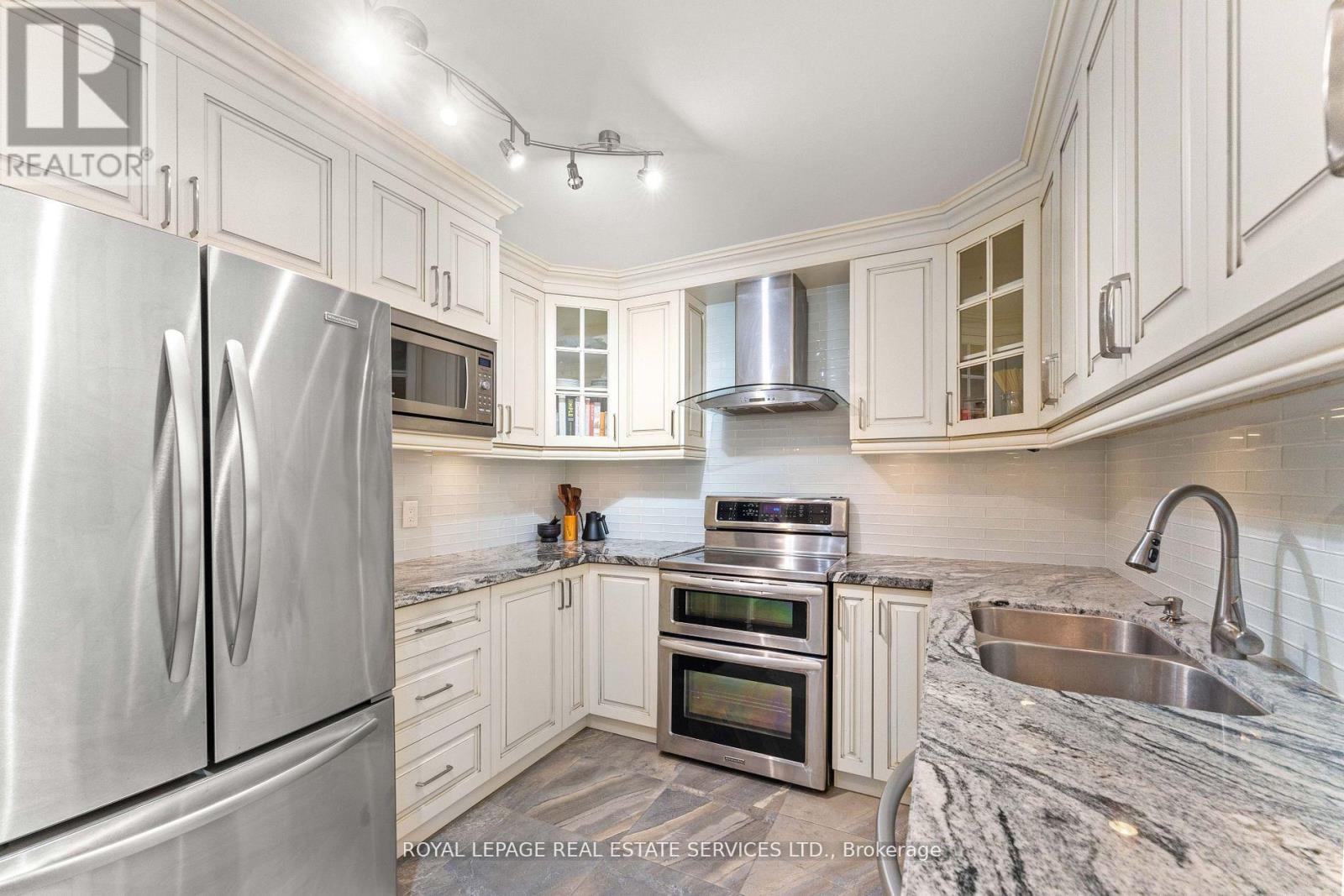 1711 - 5444 Yonge Street, Toronto, Ontario  M2N 6J4 - Photo 9 - C12385123