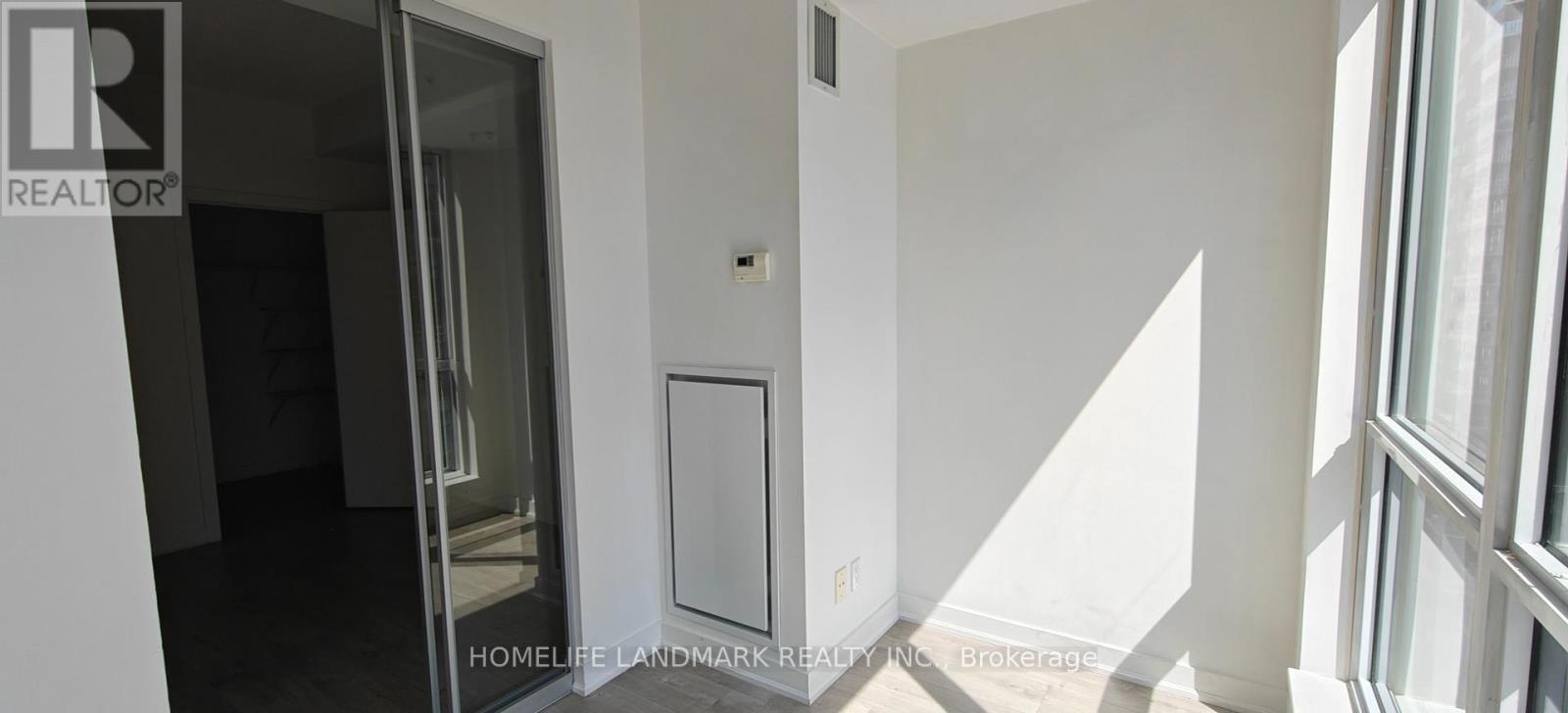 1106 - 30 Nelson Street, Toronto (Waterfront Communities), Ontario  M5V 0H5 - Photo 16 - C12385146