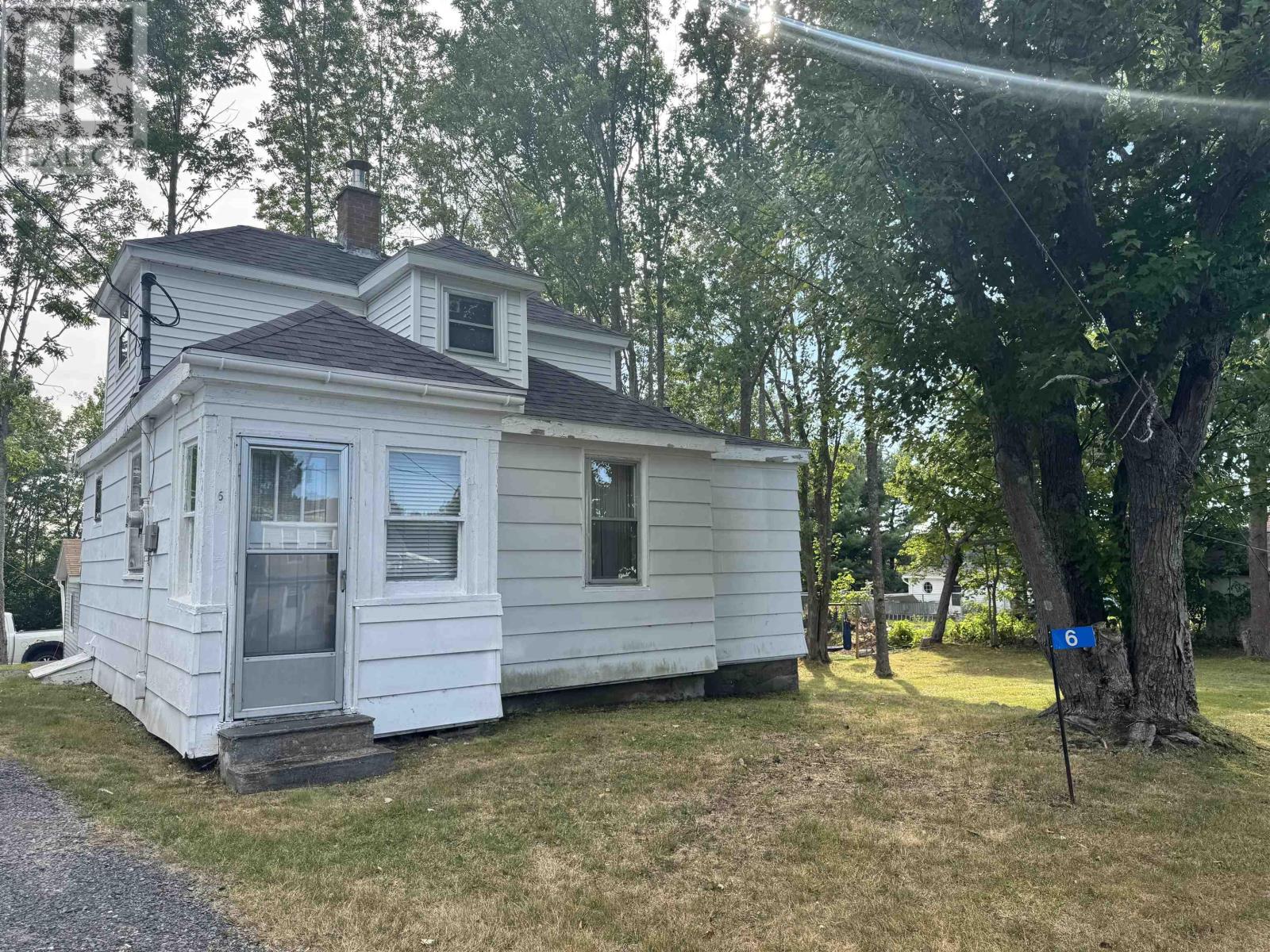 6 Strickland Avenue, Trenton, Nova Scotia  B0K 1X0 - Photo 1 - 202522572