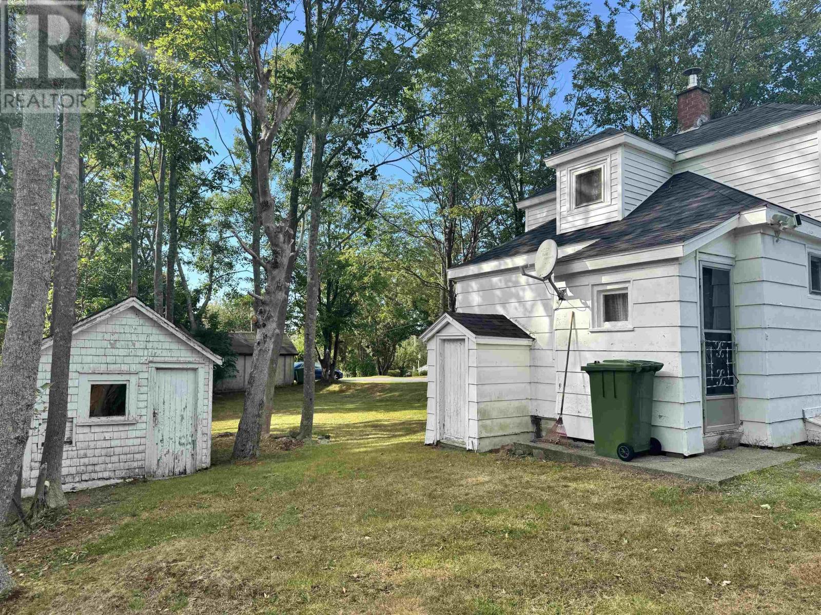 6 Strickland Avenue, Trenton, Nova Scotia  B0K 1X0 - Photo 3 - 202522572