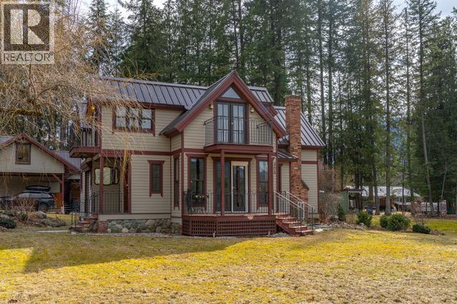Property at 305 Bellevue Street image 4