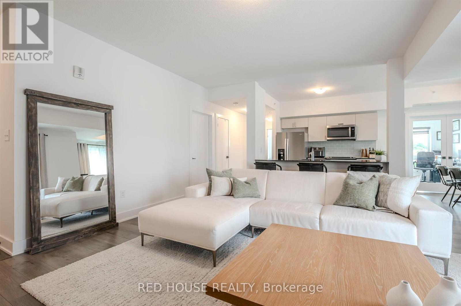 102 - 8 Culinary Lane, Barrie (Innis-Shore), Ontario  L9J 0T2 - Photo 4 - S12384954