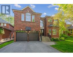 136 MARKWOOD LANE, Vaughan, Ontario